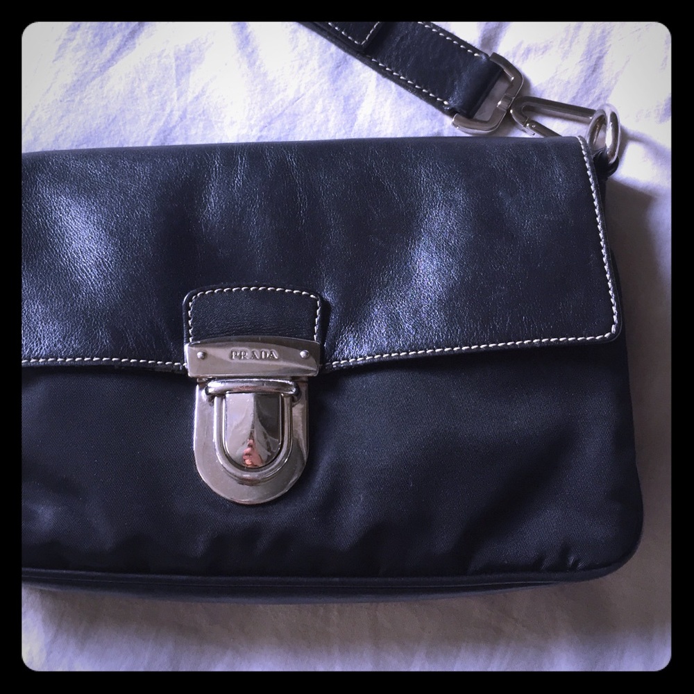 🍾SALE🍾 AUTHENTIC PRADA Classic Leather Purse